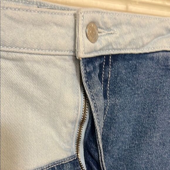 Hollister Ultra High-Rise Mom Patchwork Denim Cut Off Modern Boho Shorts - Picture 3 of 11